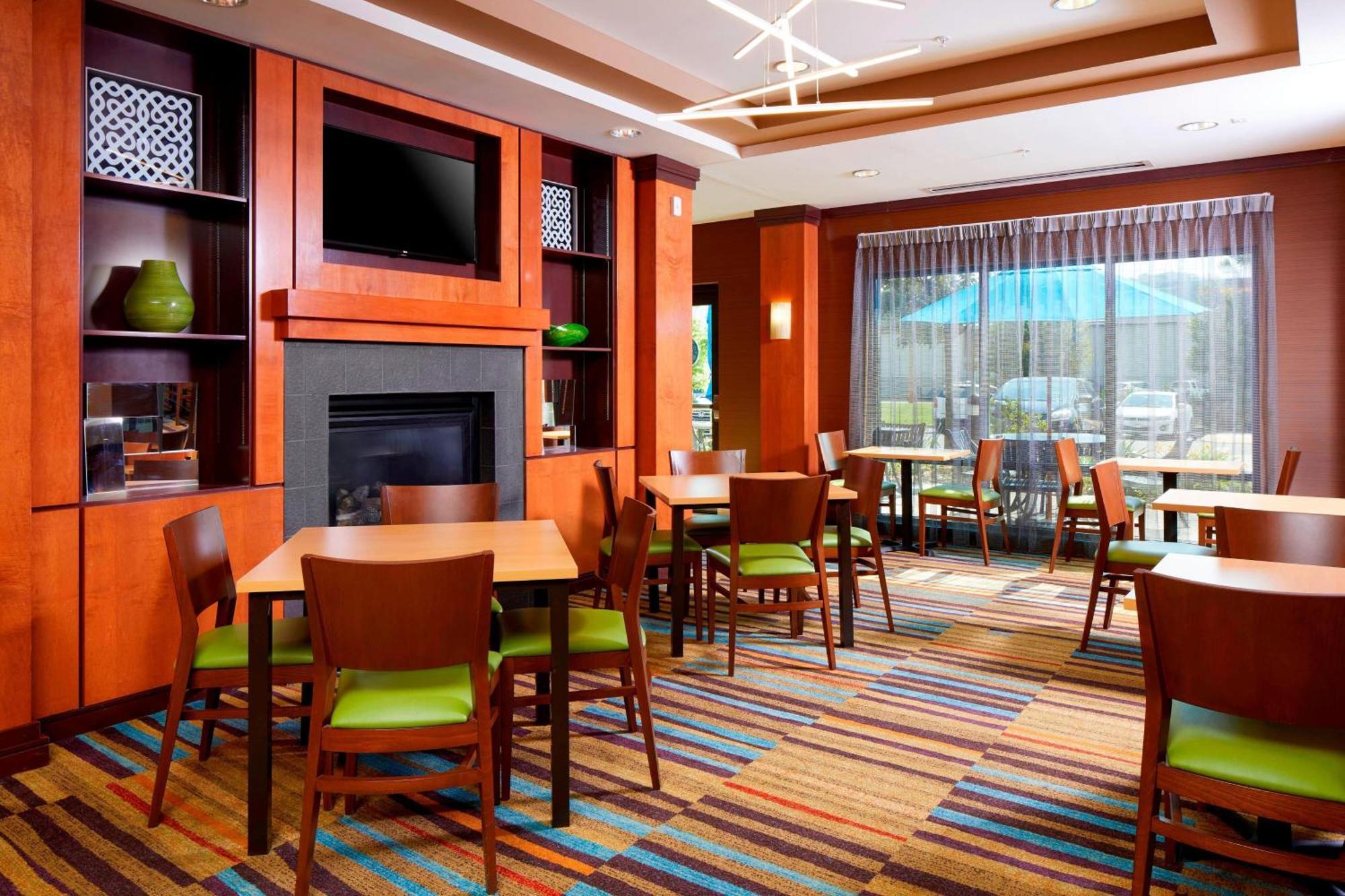 Fairfield Inn & Suites By Marriott Къмбърланд Екстериор снимка
